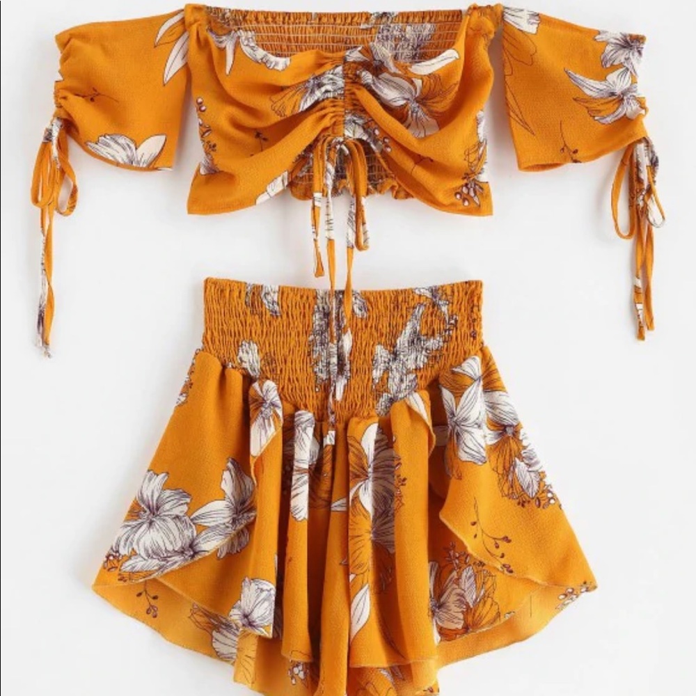 2 piece set off the shoulder top and shorts